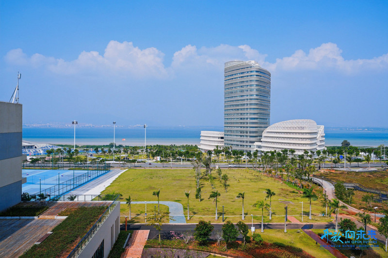 （海邊的圖書館。海南國際傳播中心供圖）